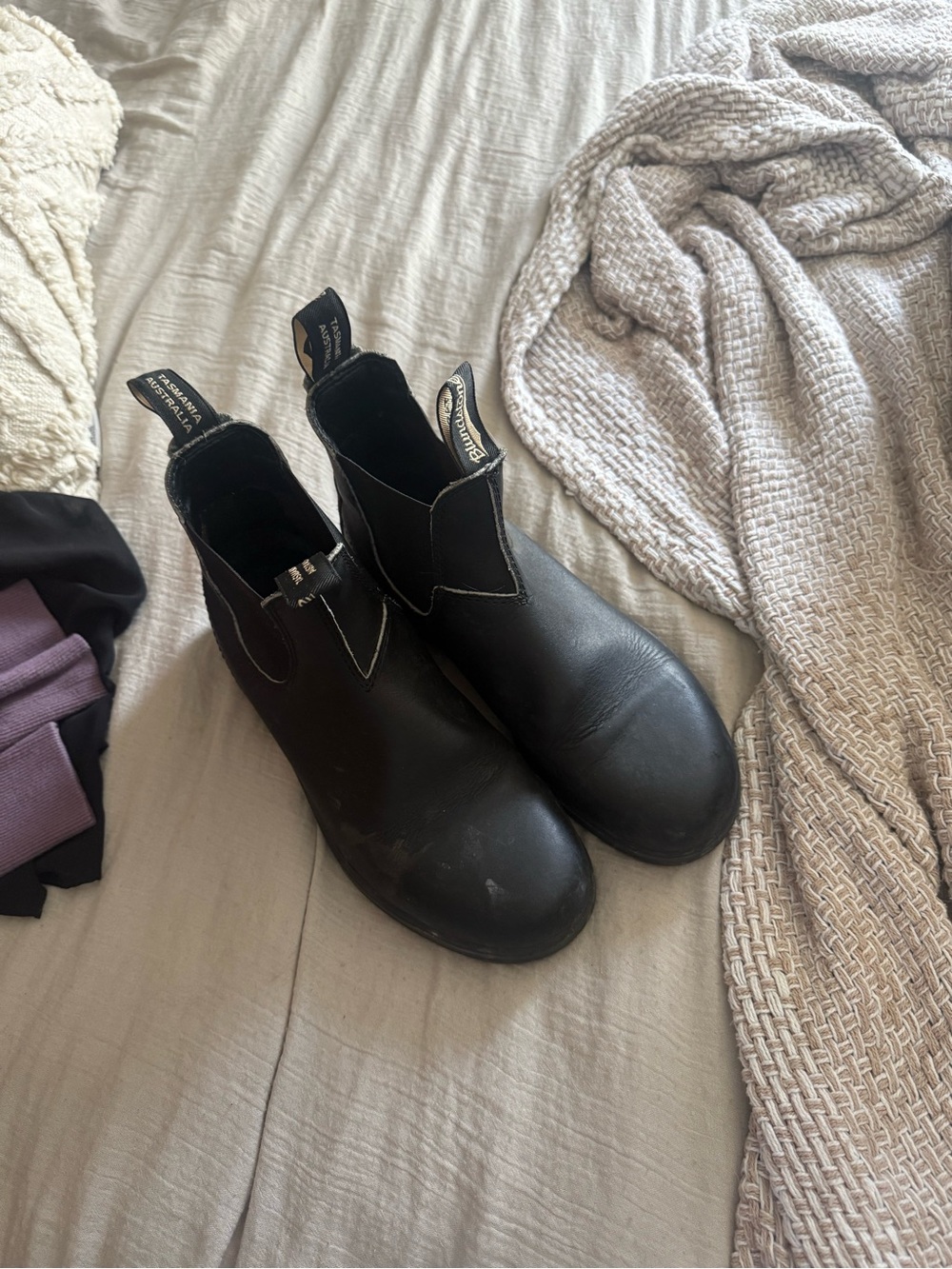 Blundstone Black Chelsea Boots with Branded Pull Tabs